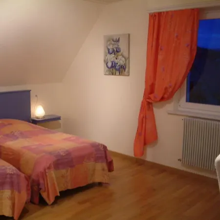 Couette-café La Maison Bleue *